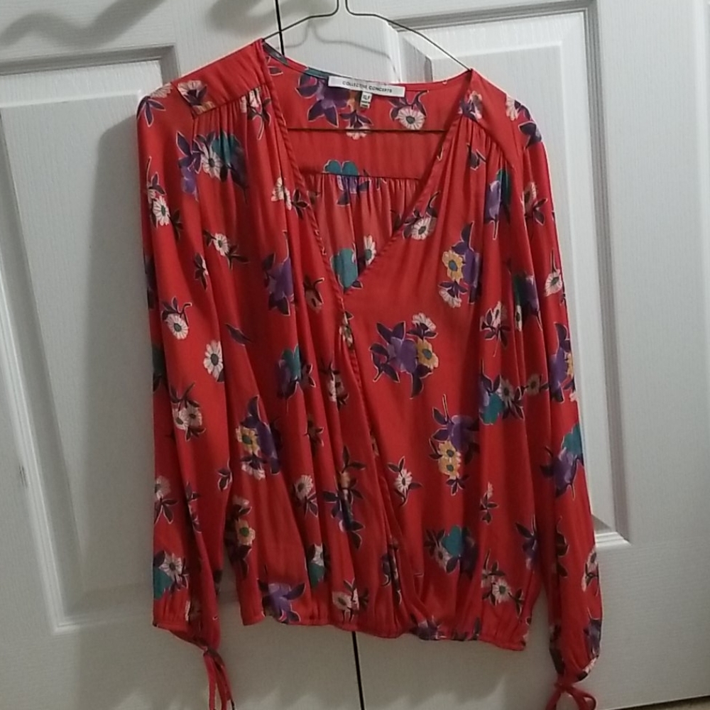 Collective concepts Aimee cross front top